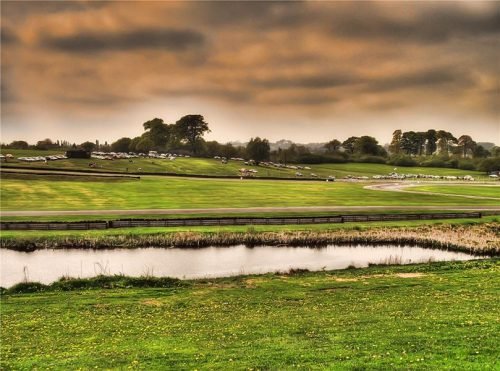 Oulton ParkLakeside